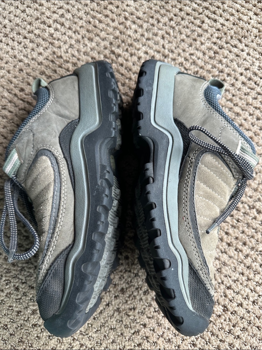 Women’s Timberland Hiking she’s size 5M - Picture 3 of 7